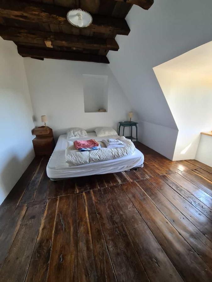 Maison Typique Auvergnate, Piscine Et Four A Pain Saint-Christophe-Les-Gorges المظهر الخارجي الصورة