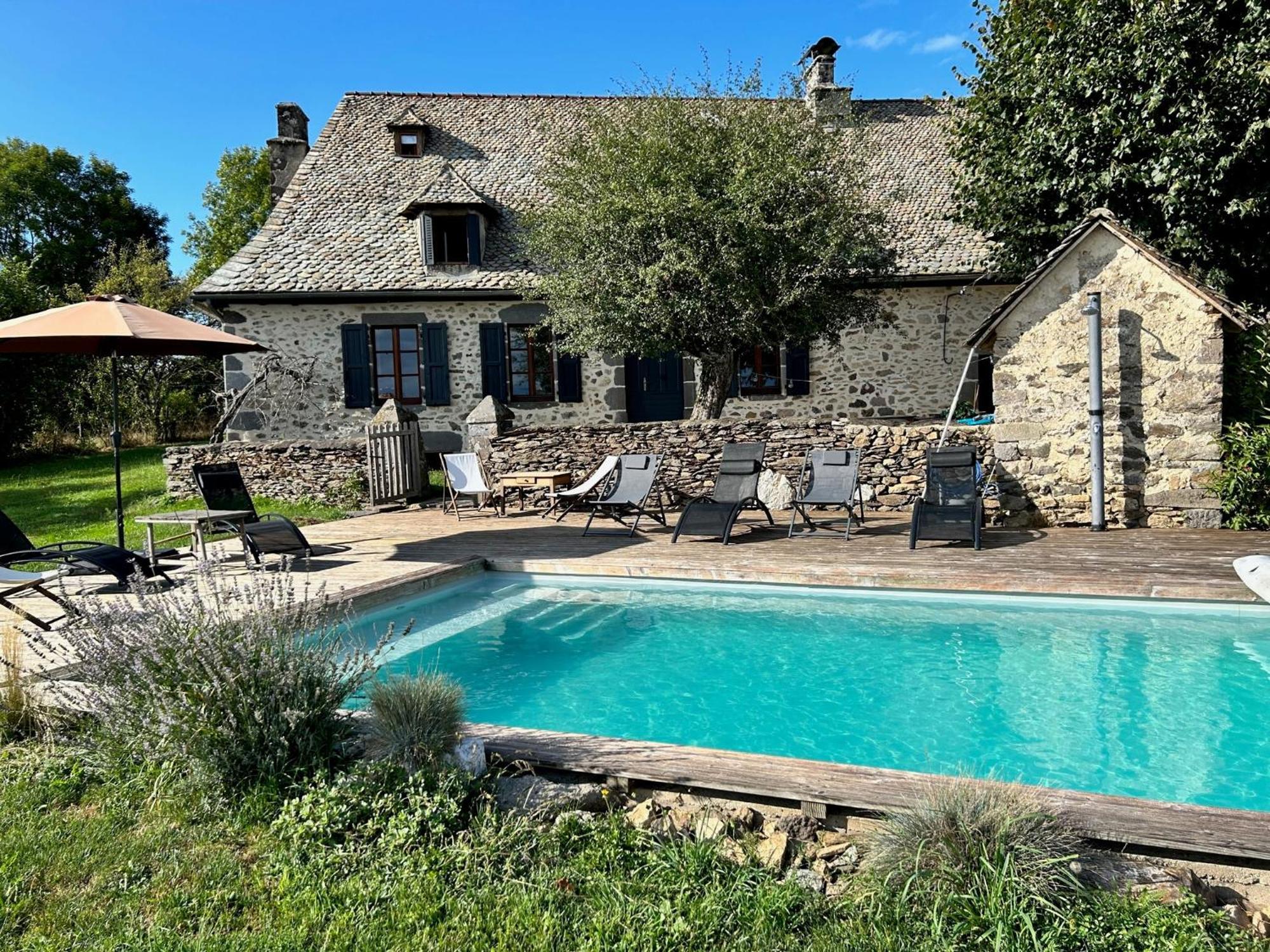 Maison Typique Auvergnate, Piscine Et Four A Pain Saint-Christophe-Les-Gorges المظهر الخارجي الصورة