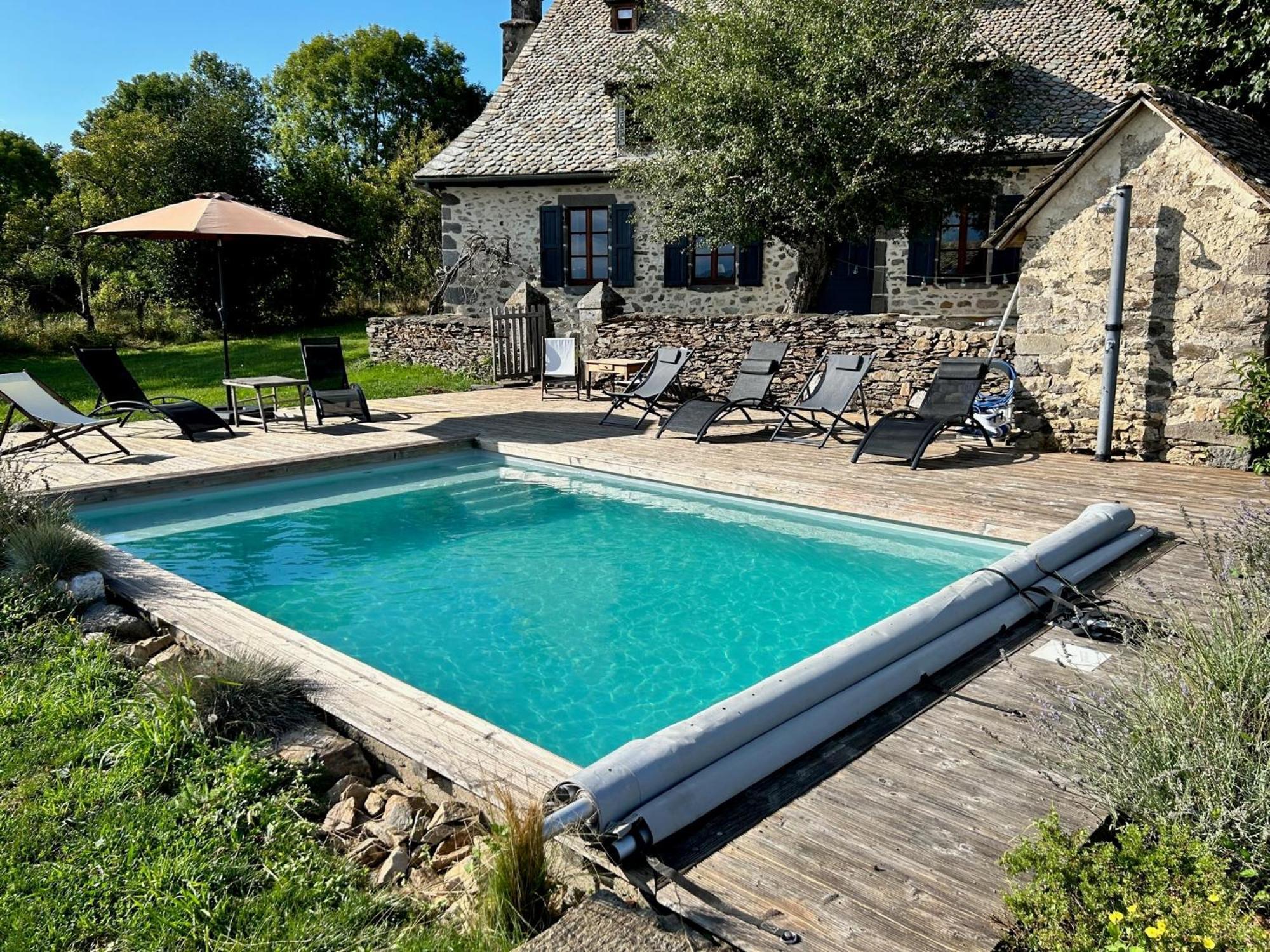 Maison Typique Auvergnate, Piscine Et Four A Pain Saint-Christophe-Les-Gorges المظهر الخارجي الصورة